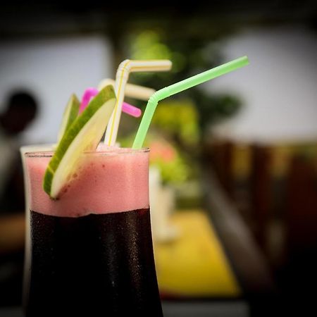Mansea Beach Hotel Kololi Eksteriør bilde