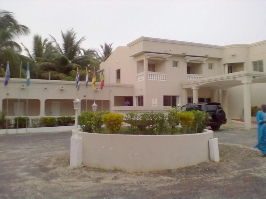 Mansea Beach Hotel Kololi Eksteriør bilde